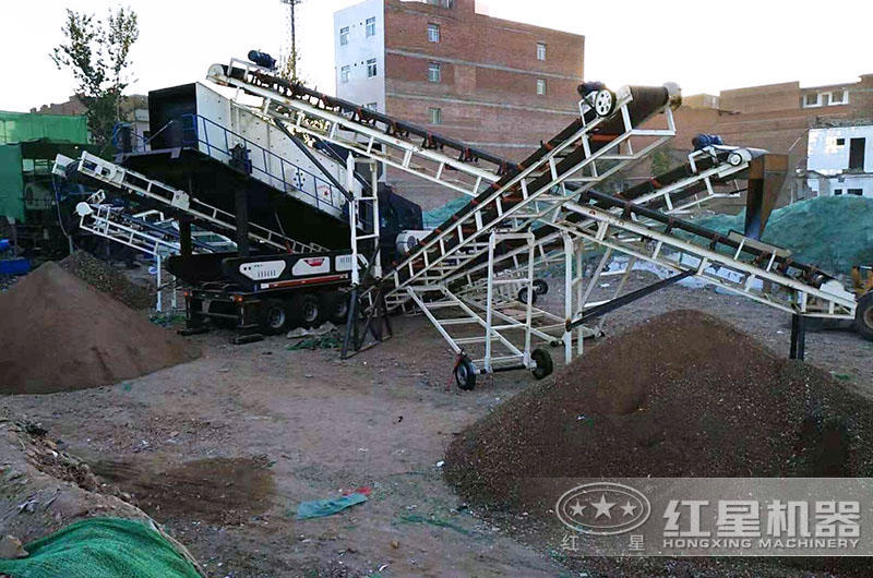 移動(dòng)石料破碎機(jī) 移動(dòng)石料破碎機(jī)