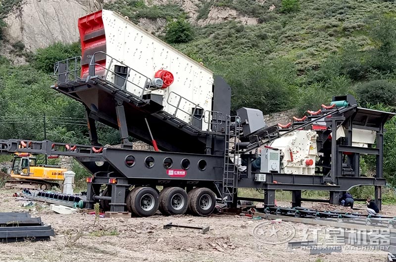 圖片2-移動反擊式破碎機(jī) 圖片2-移動反擊式破碎機(jī)