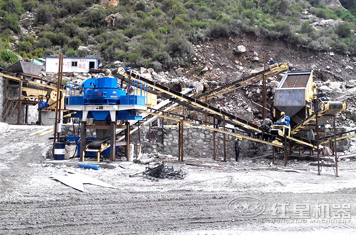 vsi制砂機用戶生產(chǎn)現(xiàn)場，多個現(xiàn)場提供就近參觀
